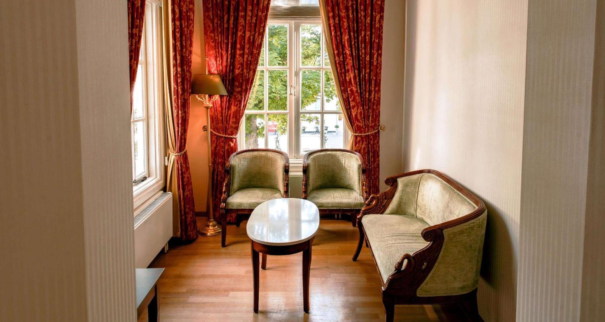 Grand Hotel Karel V Utrecht Exteriér fotografie The interior of the hotel